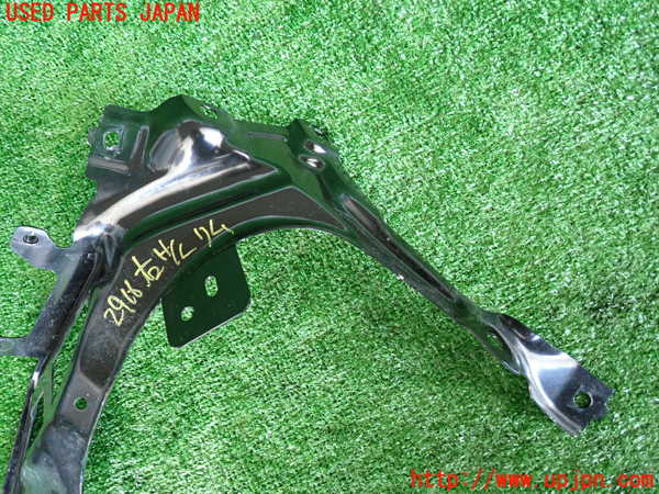 2UPJ-9229161140]BMW ミニ(MINI)クーパー(XM15)右ヘッドライトリム 中古_4