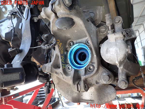 2UPJ-9229164295]BMW ミニ(MINI)クーパー(XM15)左フロントナックルハブ 中古_2