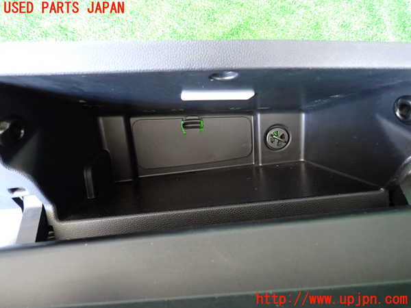 2UPJ-9229167516]BMW ミニ(MINI)クーパー(XM15)グローブボックス1 中古_4