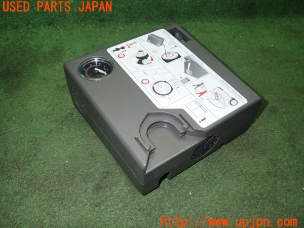 3UPJ=9229170625]ポルシェ マカン ターボ(95BCTL 95B型)純正 パンク修理キット 中古_4