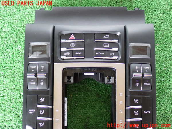 2UPJ-9229176066]ポルシェ・マカン ターボ(95BCTL)エアコンスイッチ1 中古_2