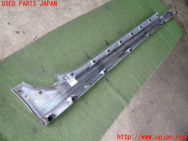 2UPJ-9229181392]マセラティ・ギブリ(MG30C)左サイドステップ ジャンク品 中古_3