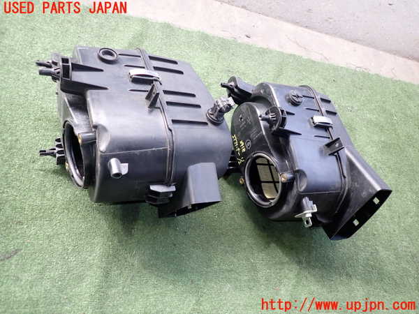 2UPJ-9229182560]マセラティ・ギブリ(MG30C)エアクリーナーボックス 中古_2