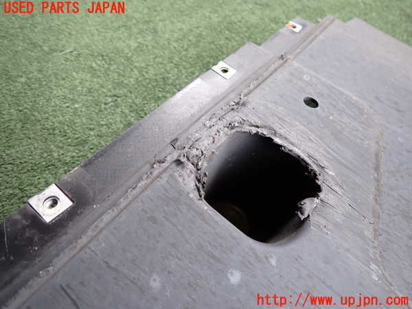 2UPJ-9229181721]マセラティ・ギブリ(MG30C)アンダーカバー1 中古_2