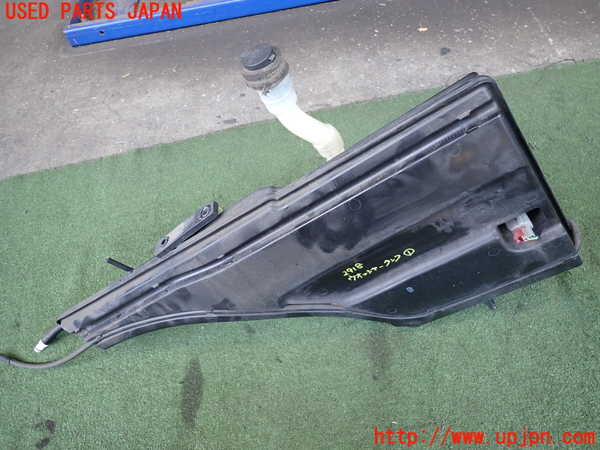 2UPJ-9229186791]マセラティ・ギブリ(MG30C)ウォッシャータンク1 中古_3