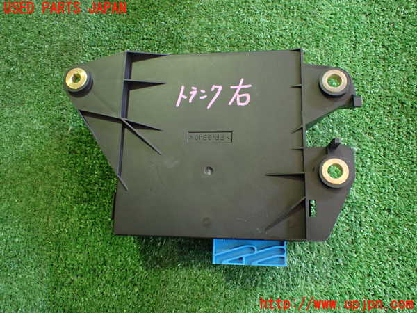 2UPJ-9229186148]マセラティ・ギブリ(MG30C)コンピューター3 (670 009 866) 中古_2