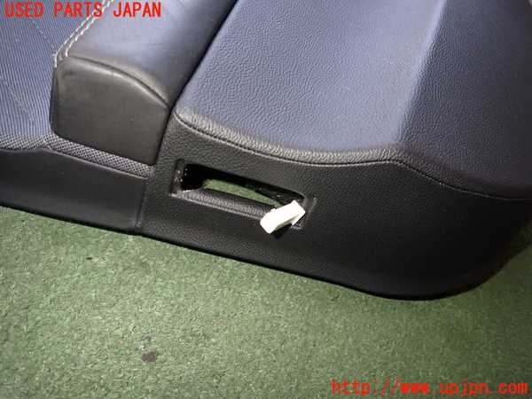 2UPJ-9229181264]マセラティ・ギブリ(MG30C)左前ドア内張り 中古_3