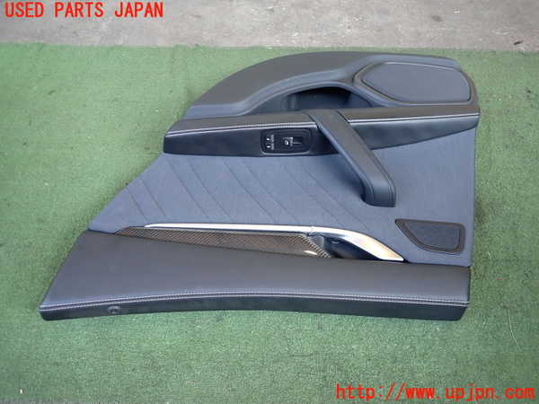 2UPJ-9229181294]マセラティ・ギブリ(MG30C)右後ドア内張り 中古_2