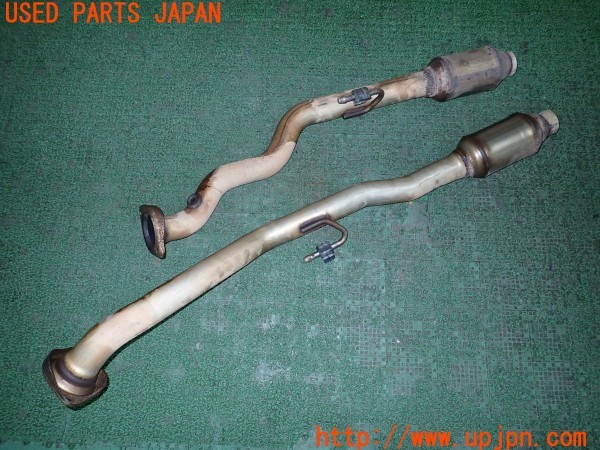 3UPJ=9229200159]キャデラック CTS スポーツセダン(X322B)純正 12616017 触媒 中古_2