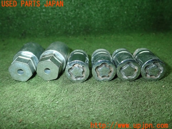 3UPJ=9229200968]キャデラック CTS スポーツセダン(X322B)McGard マックガード 34215 M14×P1.5 ホイールロックナット 中古_4