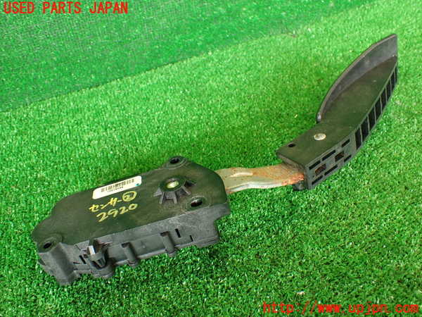 2UPJ-9229206382]キャデラック・CTS スポーツセダン(X322B)センサー2 (アクセルペダル) (左ハンドル) 中古_2