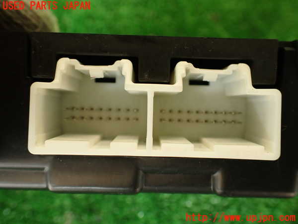 2UPJ-9229206148]キャデラック・CTS スポーツセダン(X322B)コンピューター3 (左ハンドル) 中古_3