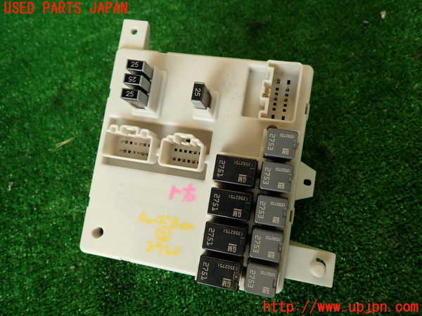 2UPJ-9229206742]キャデラック・CTS スポーツセダン(X322B)ヒューズボックス2 (左ハンドル) 中古_2