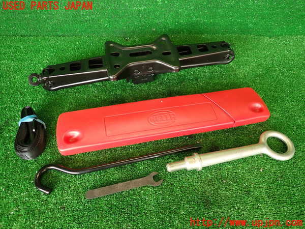 2UPJ-9229207805]キャデラック・CTS スポーツセダン(X322B)車載工具 (左ハンドル) 中古_2