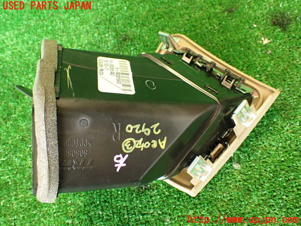 2UPJ-9229207528]キャデラック・CTS スポーツセダン(X322B)エアコン吹き出し口3 (右) (左ハンドル) 中古_2