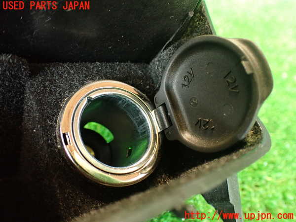 2UPJ-9229207841]キャデラック・CTS スポーツセダン(X322B)小物入れ1 (左ハンドル) 中古_4