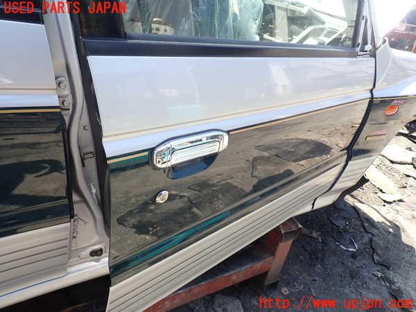 1UPJ-9229231230]パジェロ(V45W)右前ドア M2H3 中古_2