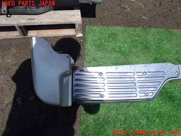 1UPJ-9229231610]パジェロ(V45W)リアバンパー 中古_3