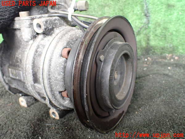 1UPJ-9229236025]パジェロ(V45W)エアコンコンプレッサー 中古_3
