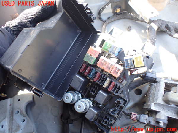 1UPJ-9229236742]パジェロ(V45W)ヒューズボックス2 中古_2