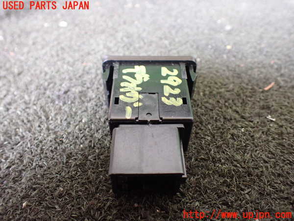 1UPJ-9229236300]パジェロ(V45W)デフォッガースイッチ 中古_2