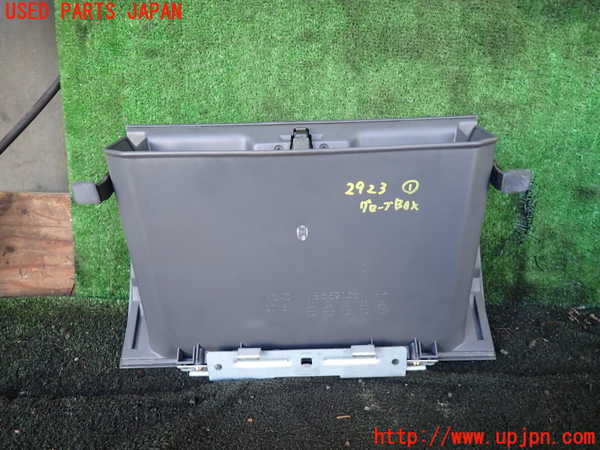 1UPJ-9229237516]パジェロ(V45W)グローブボックス1 中古_4