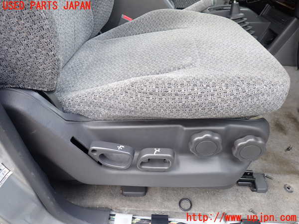 1UPJ-9229237035]パジェロ(V45W)運転席シート 中古_4