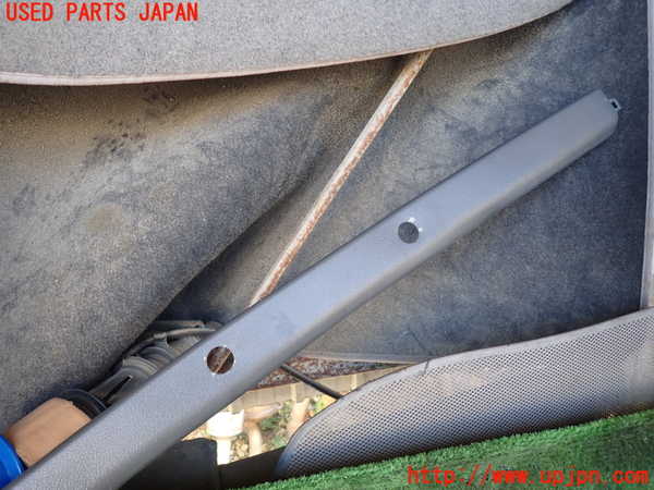 1UPJ-9229237655]パジェロ(V45W)右フロントピラートリム 中古_3