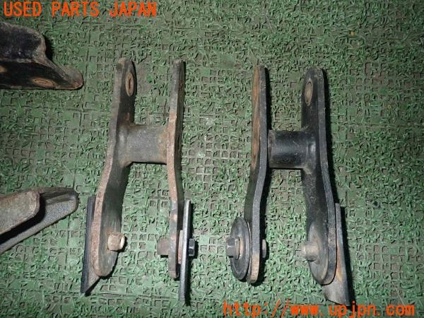 3UPJ=9229240436]ハイラックスサーフ(KZN130W)社外 リアロアアーム リアアッパー・ロア延長ブラケット リフトアップ 中古_3