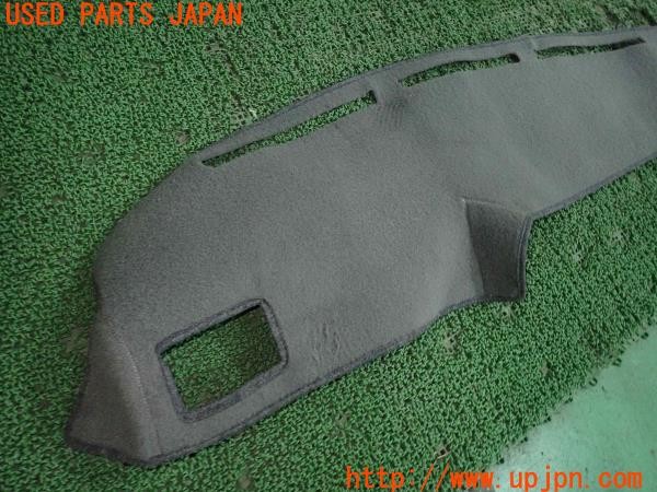 3UPJ=9229240619]ハイラックスサーフ(KZN130W)COVERKING ダッシュボードカバー マット 中古_2