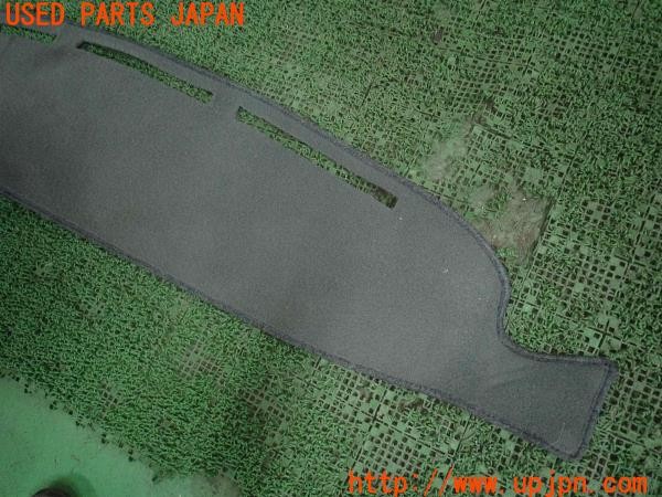 3UPJ=9229240619]ハイラックスサーフ(KZN130W)COVERKING ダッシュボードカバー マット 中古_3