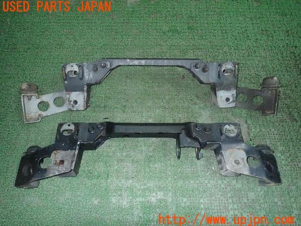 3UPJ=9229240700]ハイラックスサーフ(KZN130W)社外 フロントデフメンバー ブラケット マウント リフトアップ 中古_3