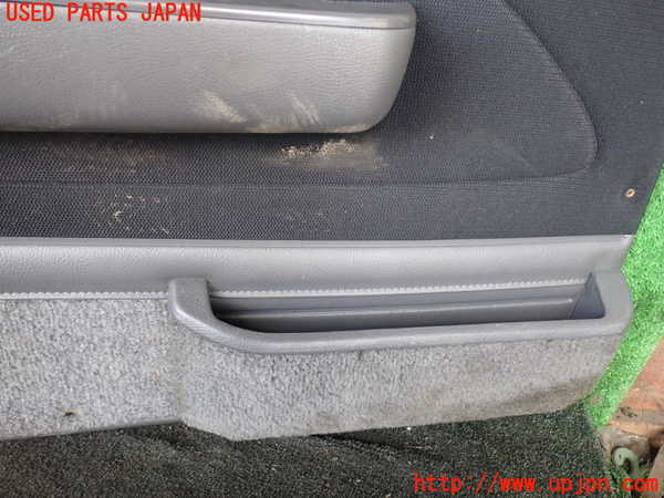 1UPJ-9229241264]ハイラックスサーフ N130系 4ドア(KZN130W)左前ドア内張り 中古_3