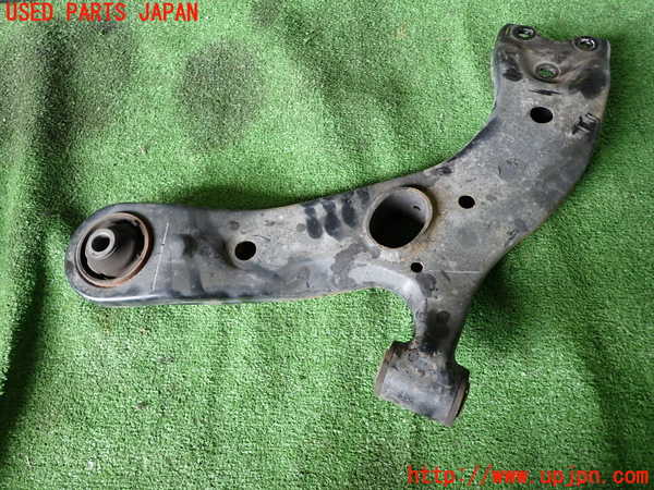 1UPJ-9229255176]エスティマ(ACR55W)右フロントロアアーム1 中古_2