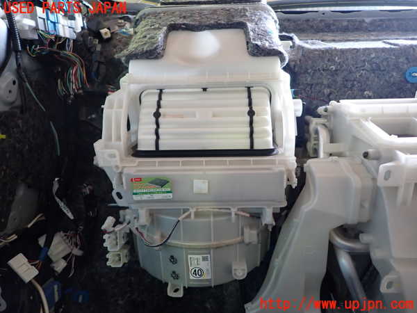 1UPJ-9229256081]エスティマ(ACR55W)エバポレーター1(フロント) 中古_3