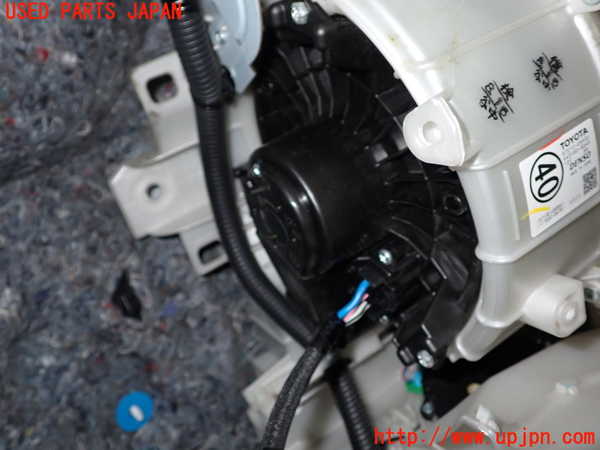 1UPJ-9229256081]エスティマ(ACR55W)エバポレーター1(フロント) 中古_5