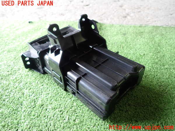 1UPJ-9229257810]エスティマ(ACR55W)ドリンクホルダー 中古_3