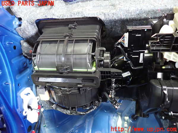 1UPJ-9229266081]レヴォーグ(VN5)エバポレーター1 中古_3