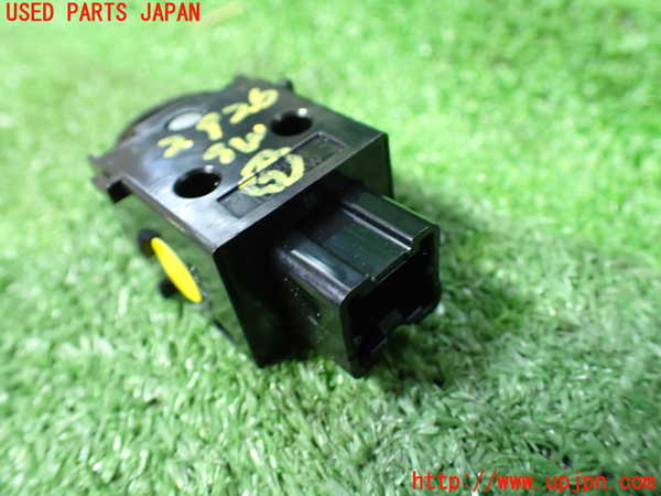 1UPJ-9229266310]レヴォーグ(VN5)スイッチ5 (照度調節) 中古_2