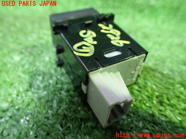 1UPJ-9229266312]レヴォーグ(VN5)スイッチ7 (バックドア トランク) 中古_2