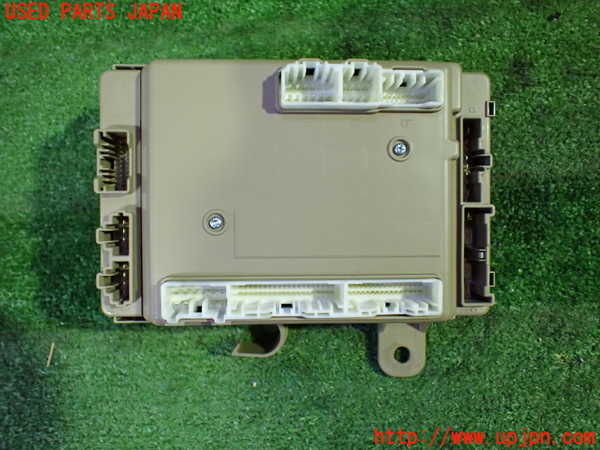 1UPJ-9229266741]レヴォーグ(VN5)ヒューズボックス1 中古_2