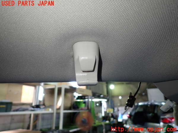 1UPJ-9229267630]レヴォーグ(VN5)室内サンバイザー左側 中古_4
