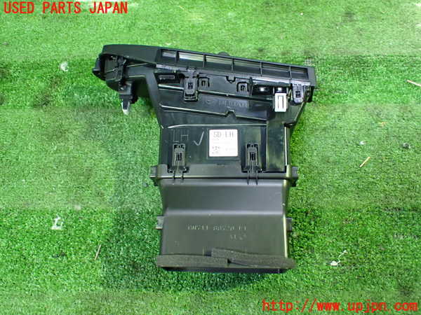 1UPJ-9229267527]レヴォーグ(VN5)エアコン吹き出し口2 (左) 中古_2