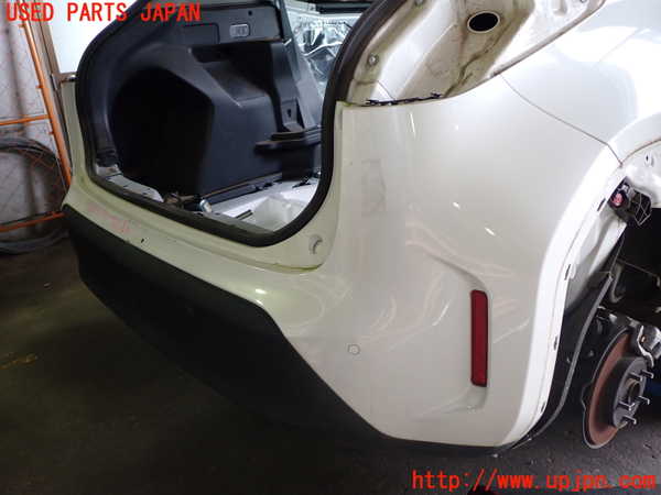 1UPJ-9229271610]ヤリス(YARIS) クロス ハイブリッド(MXPJ10)リアバンパー 中古_2