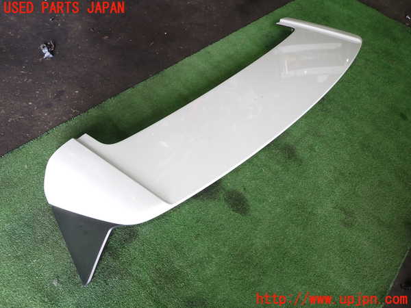 1UPJ-9229271520]ヤリス(YARIS) クロス ハイブリッド(MXPJ10)リアスポイラー 中古_3