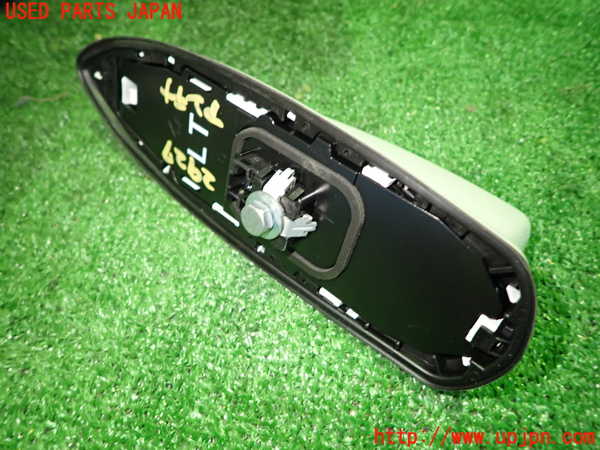 1UPJ-9229276550]ヤリス(YARIS) クロス ハイブリッド(MXPJ10)アンテナ 中古_2