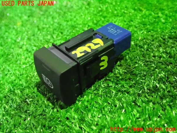 1UPJ-9229276308]ヤリス(YARIS) クロス ハイブリッド(MXPJ10)スイッチ3 (オートヘッドライト) 中古_2