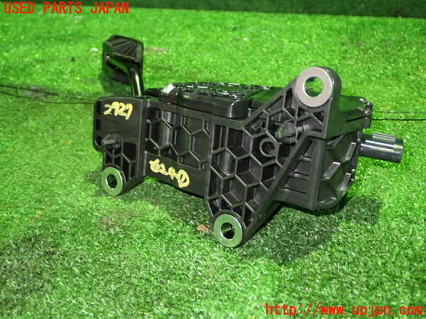 1UPJ-9229276381]ヤリス(YARIS) クロス ハイブリッド(MXPJ10)センサー1 (アクセルペダル) 中古_3