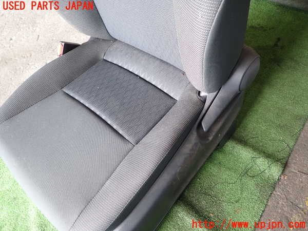 1UPJ-9229277065]ヤリス(YARIS) クロス ハイブリッド(MXPJ10)助手席シート 中古_4