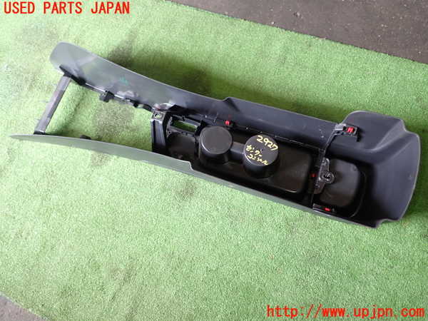 1UPJ-9229277540]ヤリス(YARIS) クロス ハイブリッド(MXPJ10)センターコンソール 中古_3